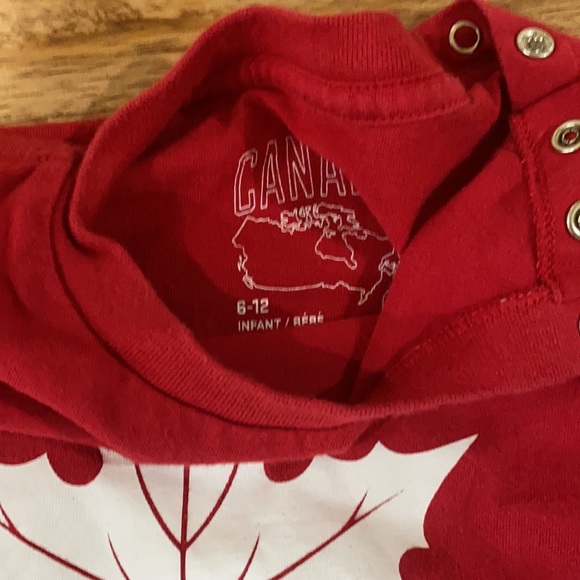 Canada outfit 6-12 m olympics official shirt - Picture 4 of 4
